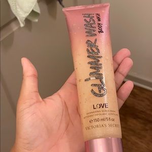 Glimmer wash body wash